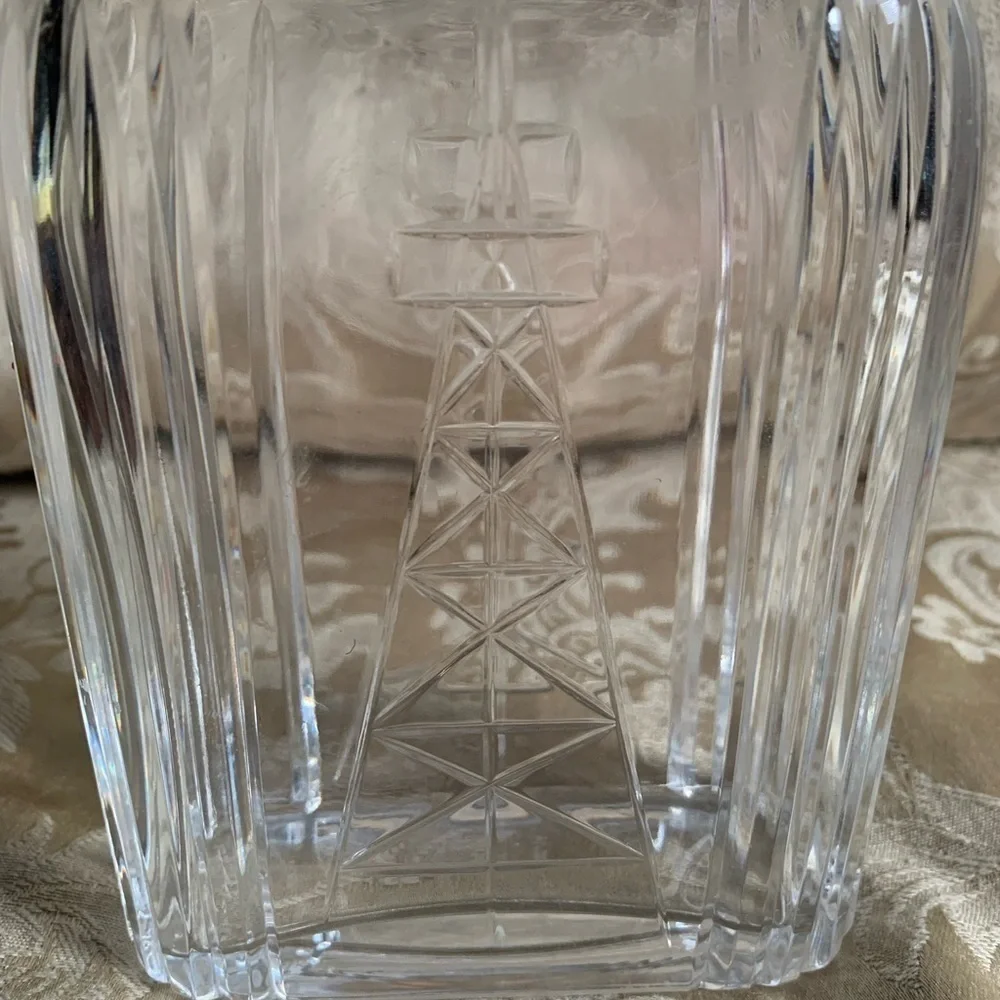 Vintage Oil Derrick Decanter w/Stopper Crystal Glass - Picture 3 of 4